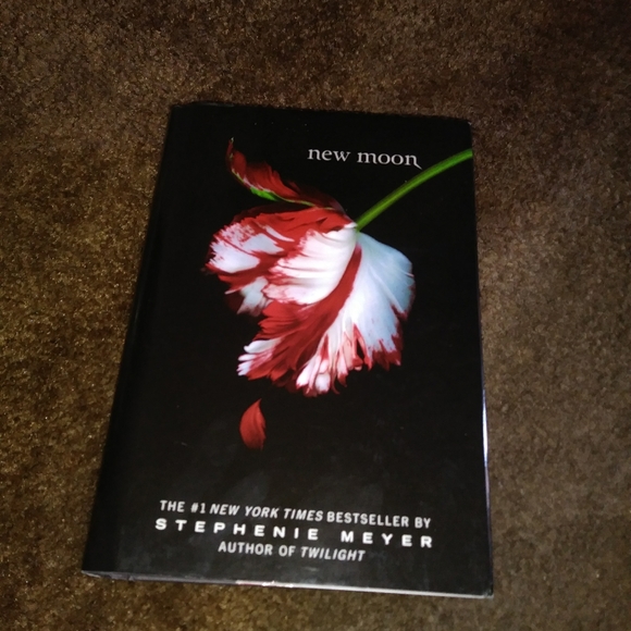 Books (Twilight series "New Moon" & "Eclipse" - Picture 1 of 2
